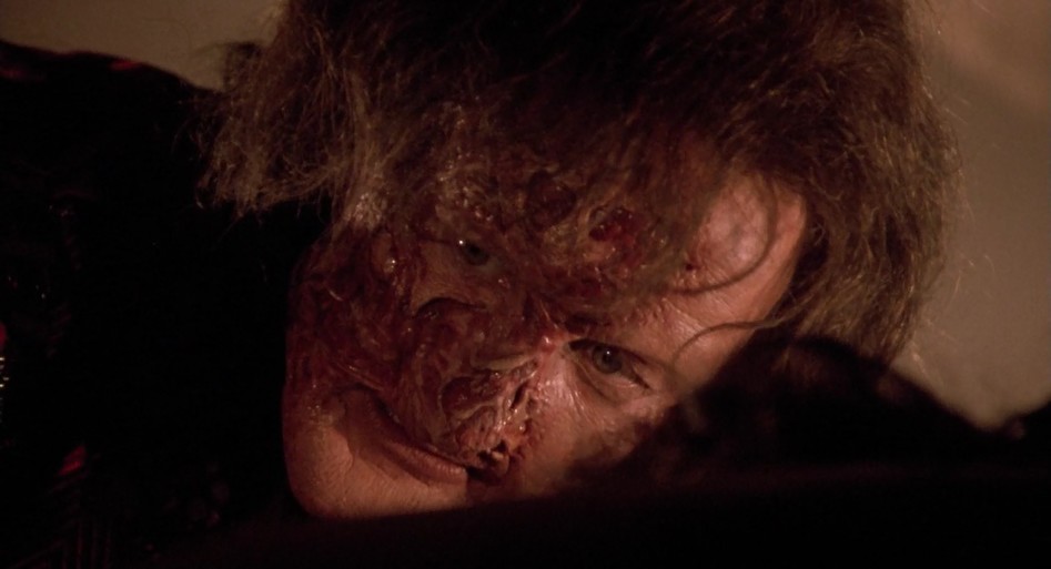 Нет, это не Фредди Крюггер. Пока что...