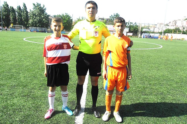 GAZİ MAHALLESİ FİNALLERDE: 4-1