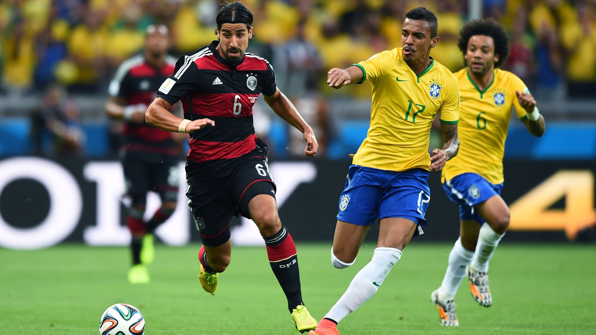 Германия 1 июля. ЧМ 2014 Германия Бразилия 7:1. Бразилия Германия 2014. Германия Бразилия 2014 полуфинал. Футбольный матч Бразилия - Германия фото 2014.